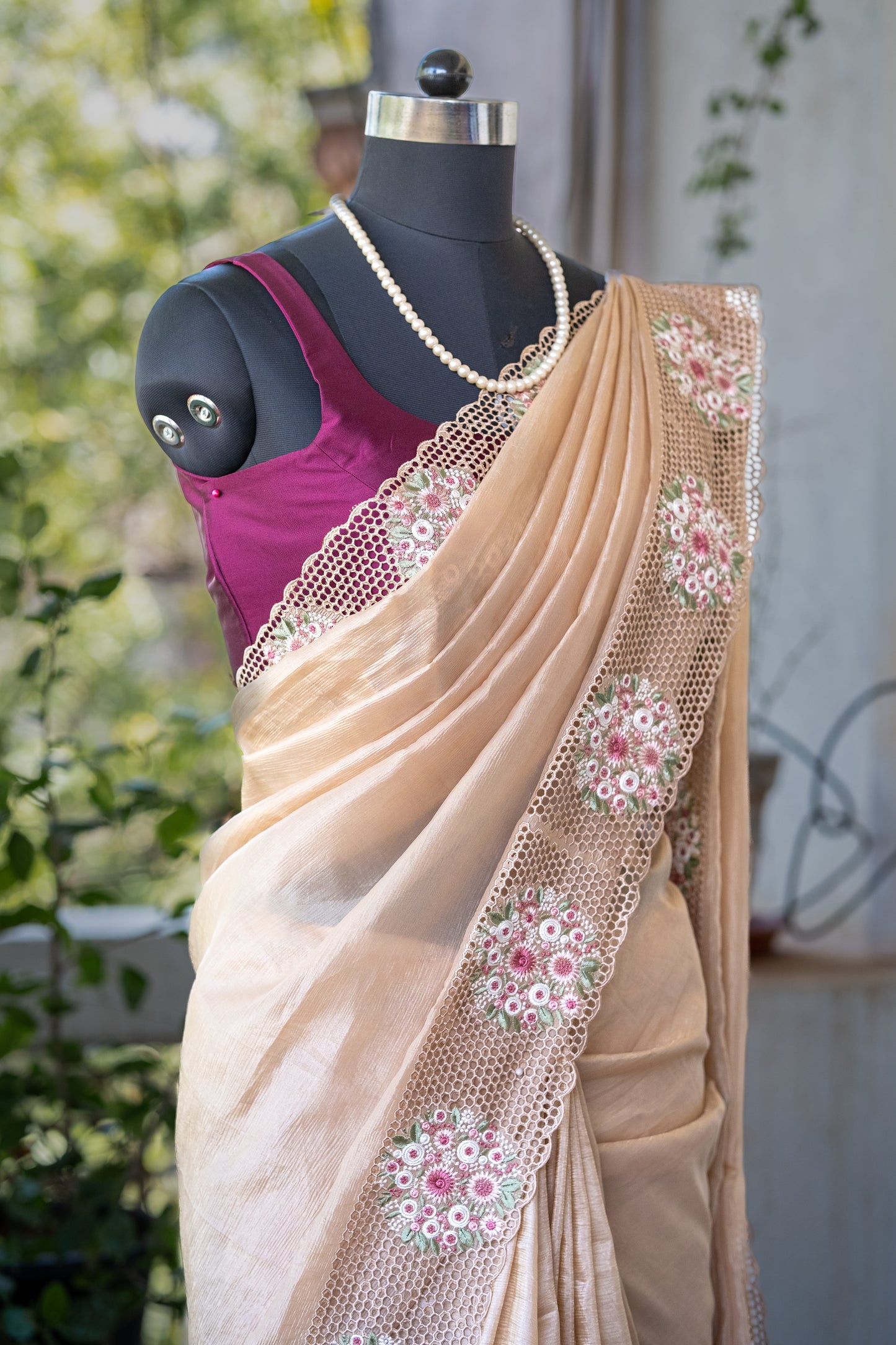 Crushed Georgette Saree with Delicate Cut Work