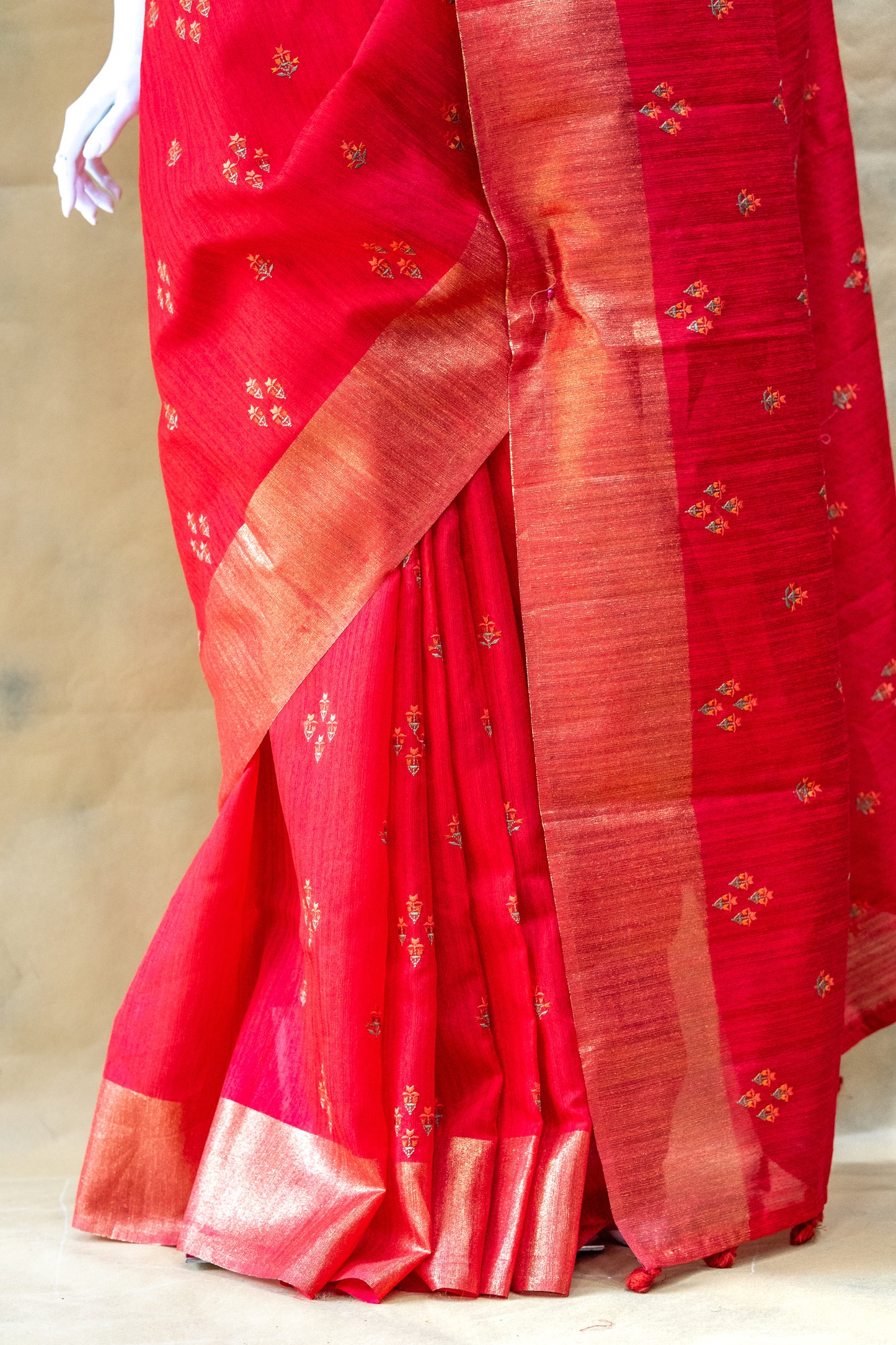 Red Linen Saree