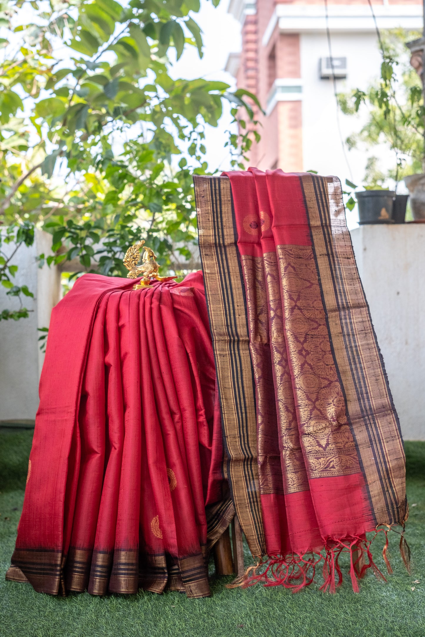 Classic Red Raw Silk Saree with Lustrous Finish