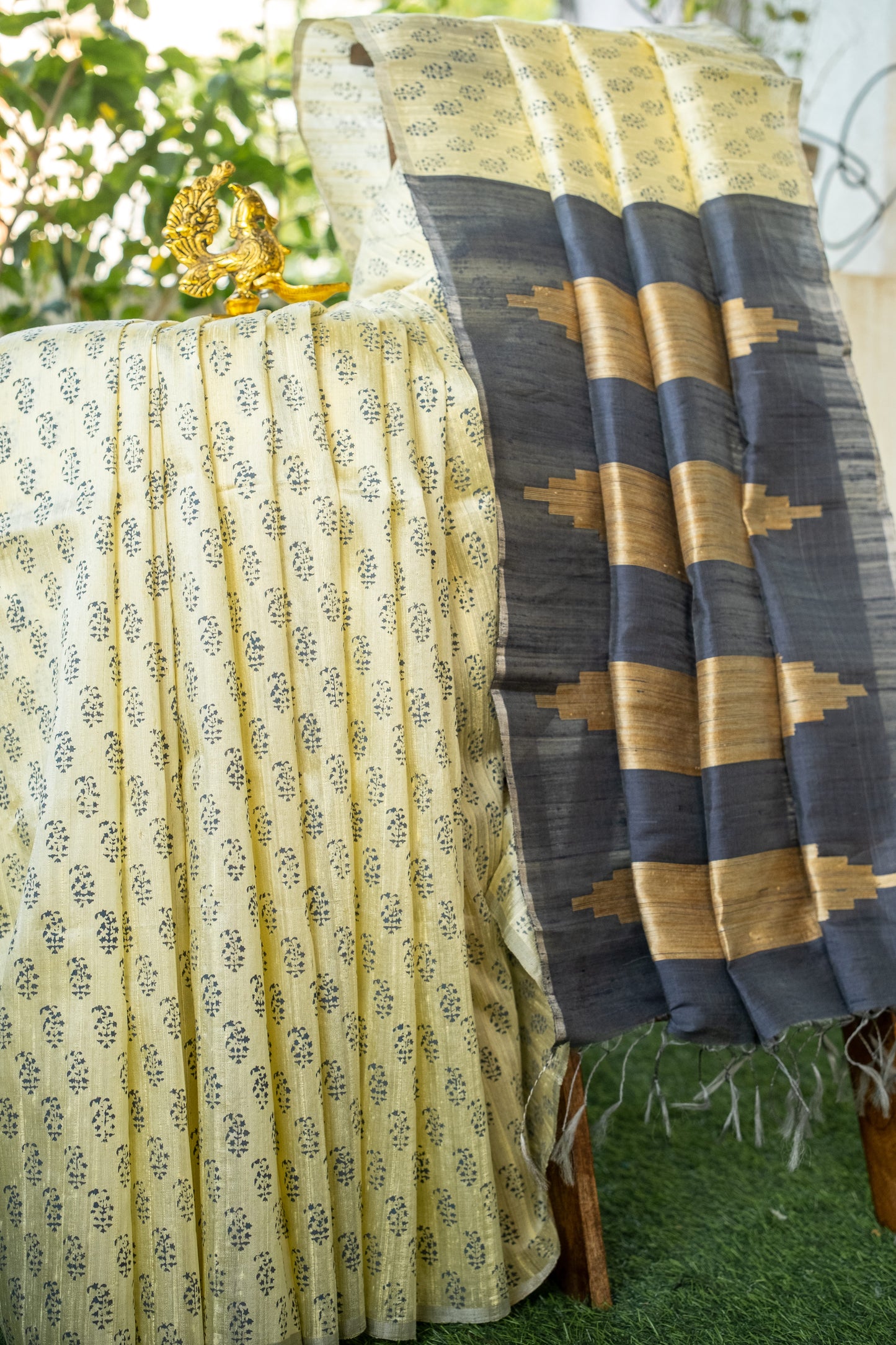 Classic Light Yellow Raw Silk Saree with Lustrous Finish