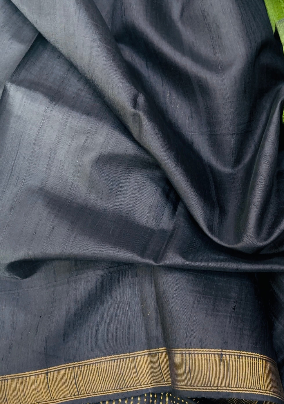 Classic Green Raw Silk Saree with Lustrous Finish