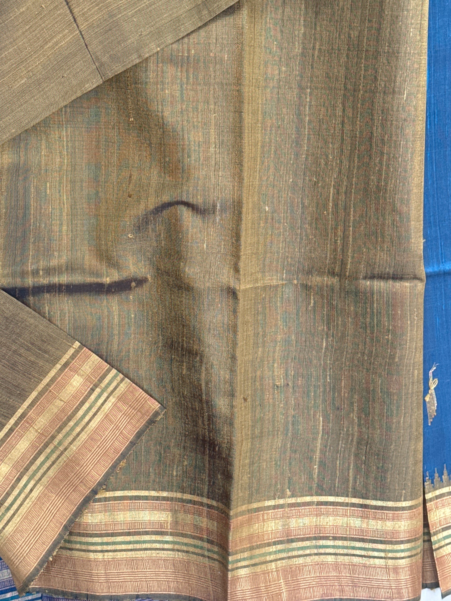 Classic Dark Blue Raw Silk Saree with Lustrous Finish