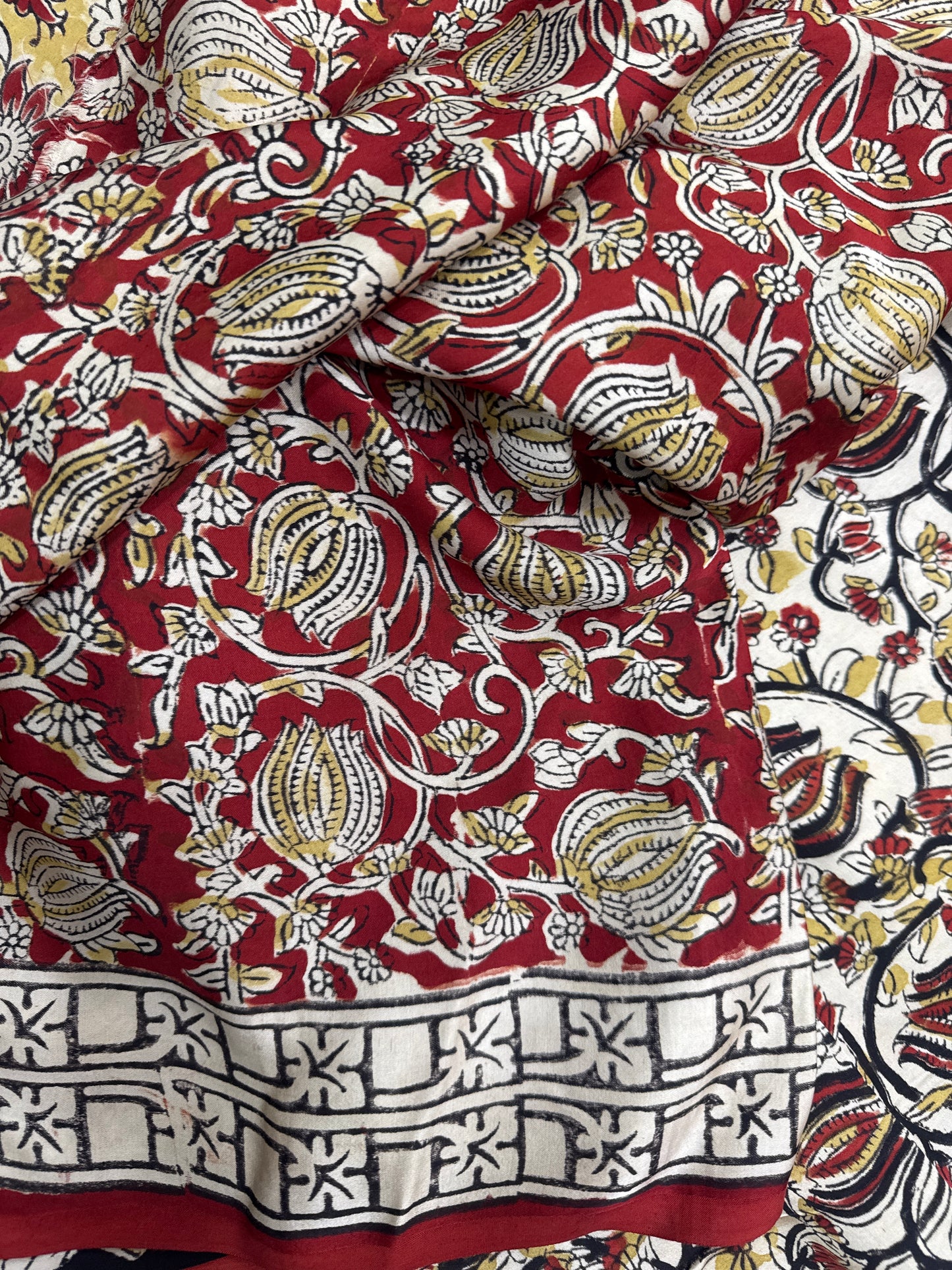 Graceful White Floral Modal Silk Saree – Soft, Flowing & Contemporary Charm