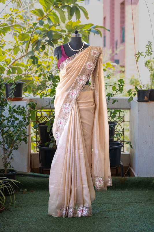 Crushed Georgette Saree with Delicate Cut Work