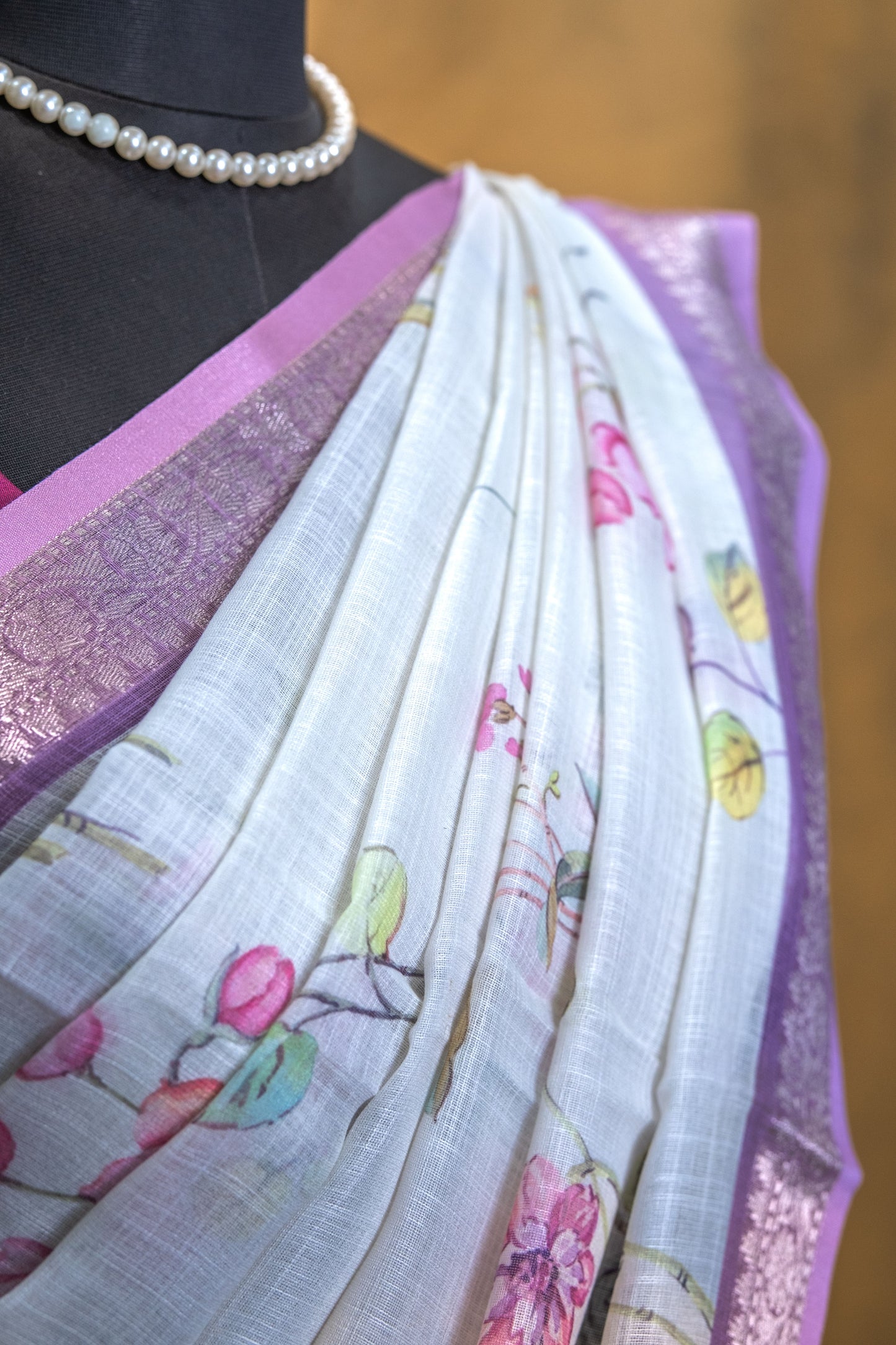 White Floral Linen Saree – Light, Airy & Elegantly Fresh